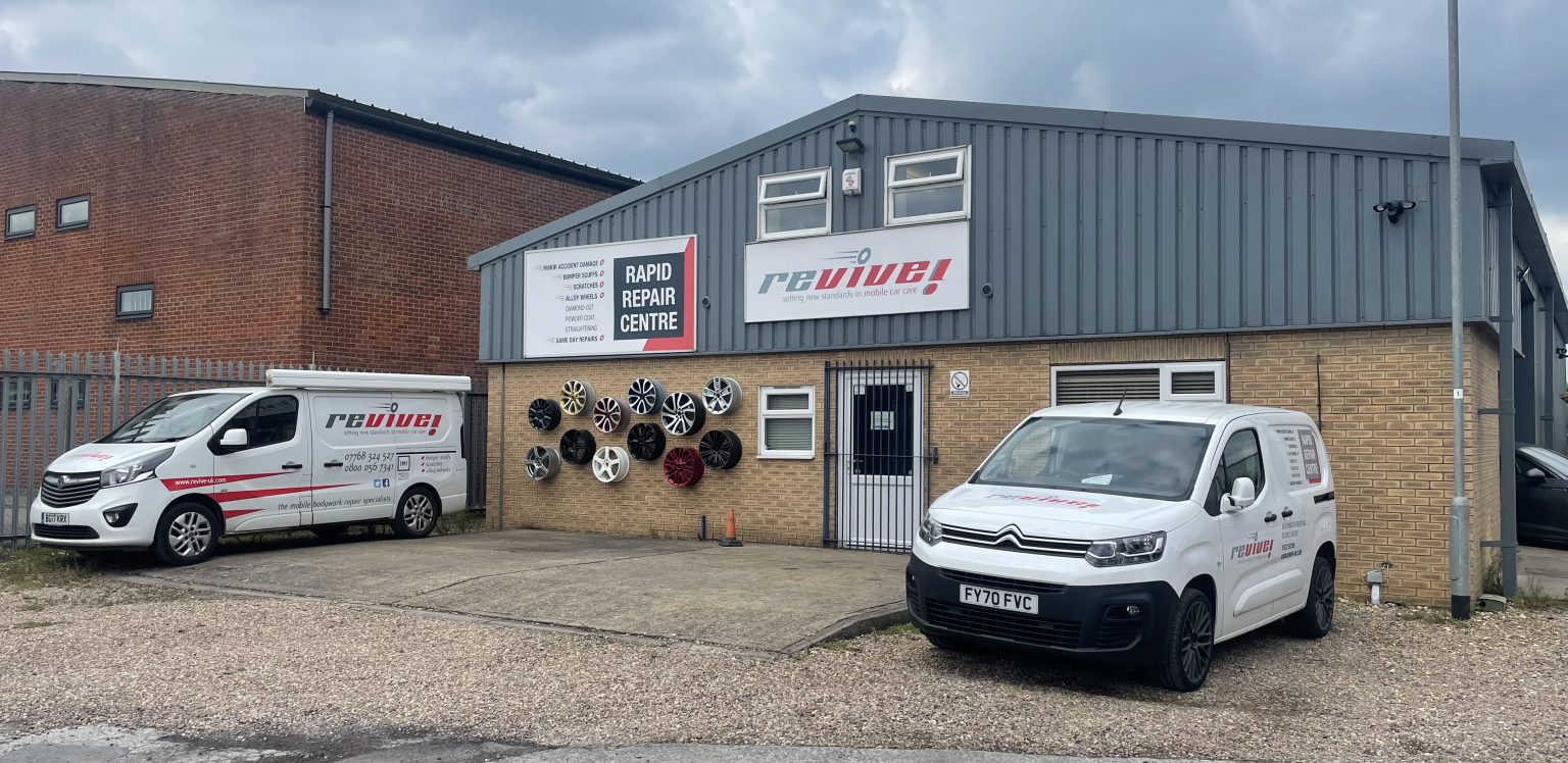 Revive! Lincoln New Cosmetic Vehicle Repair Space Revive!